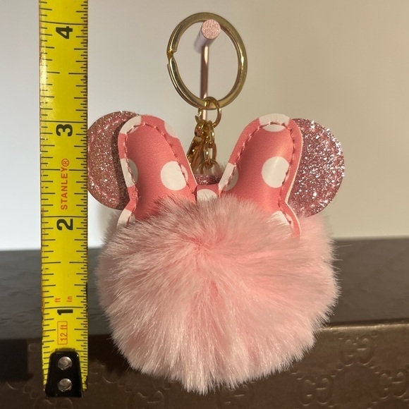 Minnie Mouse Inspired Puffy key charm. Pink and sparkly - Picture 5 of 5